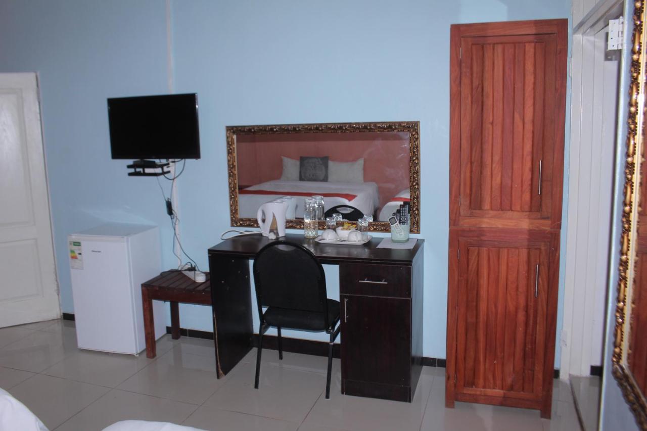 Global Guest House Касане Екстериор снимка