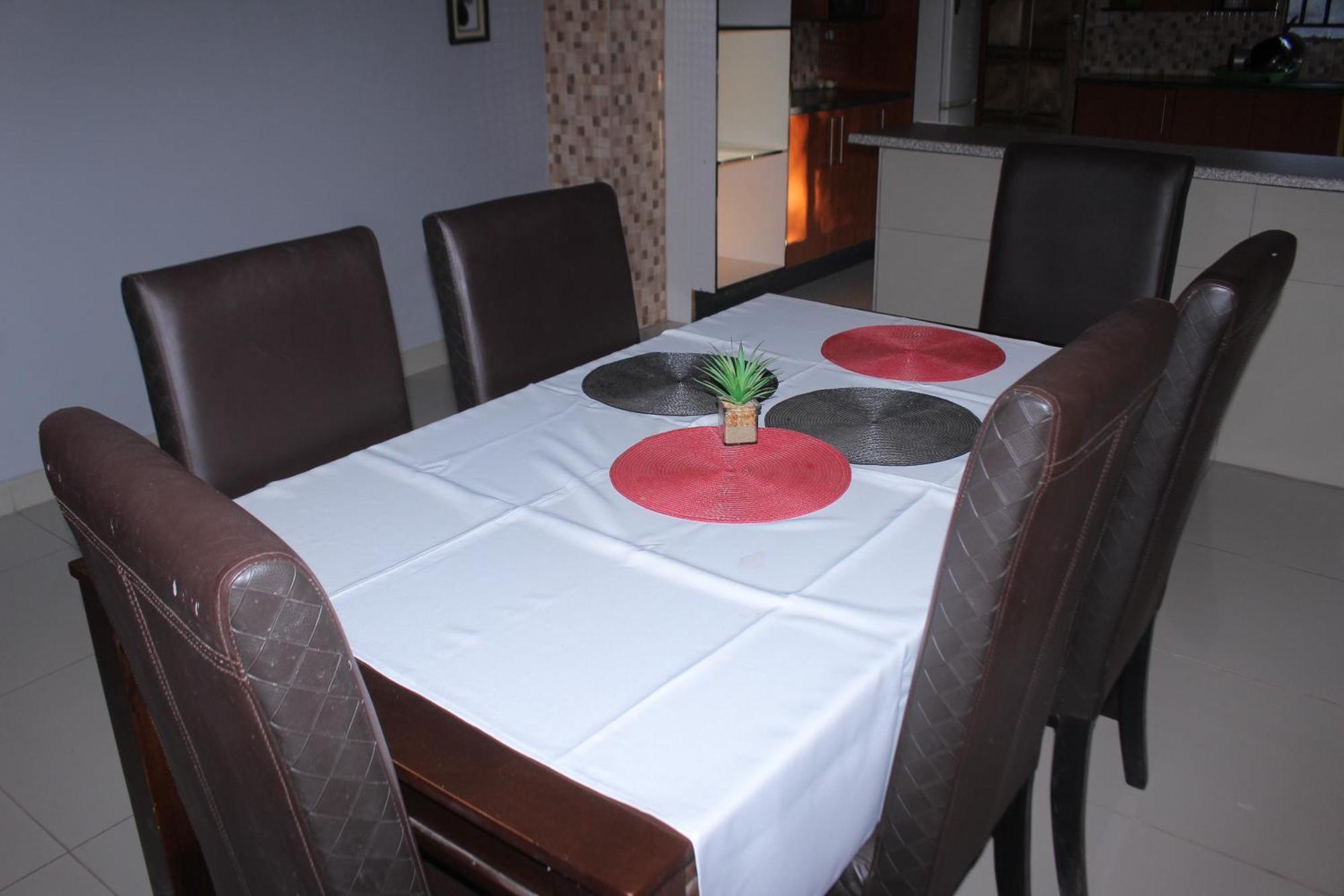 Global Guest House Касане Екстериор снимка