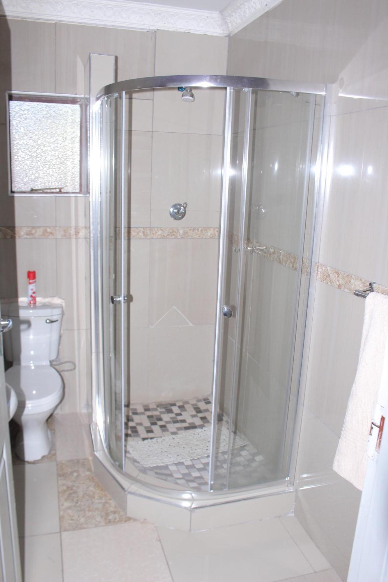 Global Guest House Касане Екстериор снимка